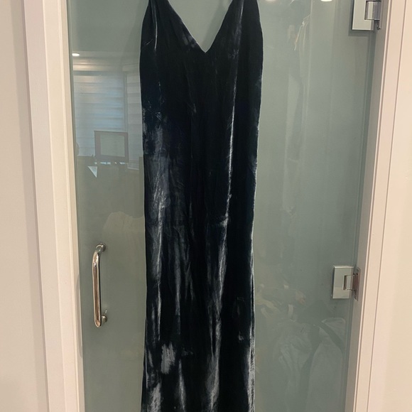 Revolve dress - Picture 1 of 3